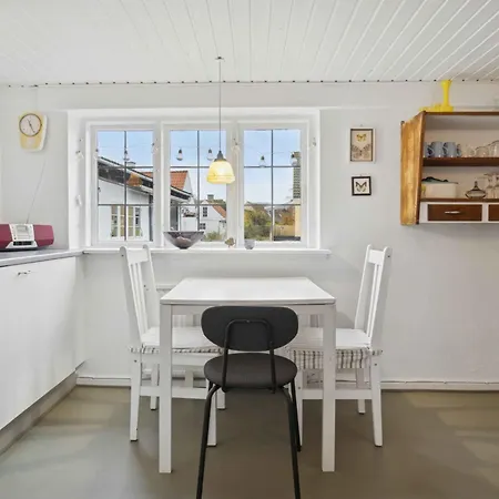 Ferienhaus Charming In Arsdale Svaneke