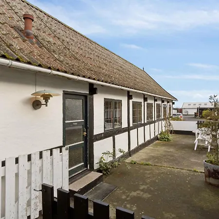Ferienhaus Charming In Arsdale Svaneke
